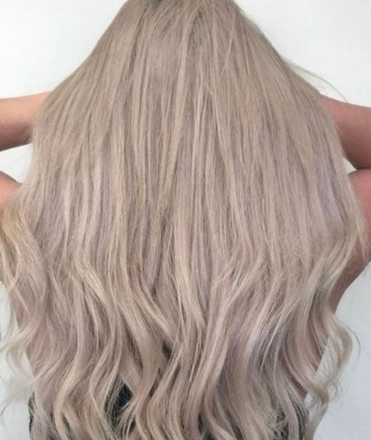 #18 Dark Ash Blonde Ultra Seamless Tape In Hair Extensions