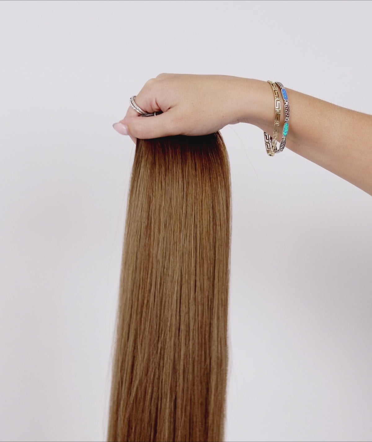 Load video: #DXB Dubai Classic Clip In Hair Extensions 9pcs